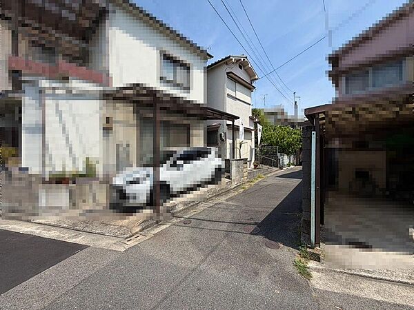 陽当たり良好な南向きの敷地ですよ！