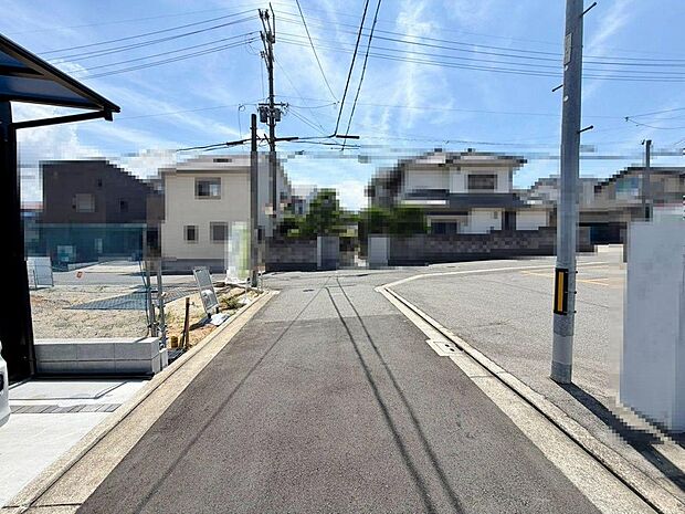 ２４時間換気システム！窓を開けなくても外気の空気を室内に入れ、室内の空気を外に排出してくれるのでいつでも快適な室内です♪