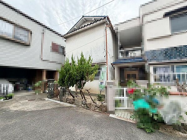 【個性あふれる住まいを実現できる「建築条件無の売土地」です】