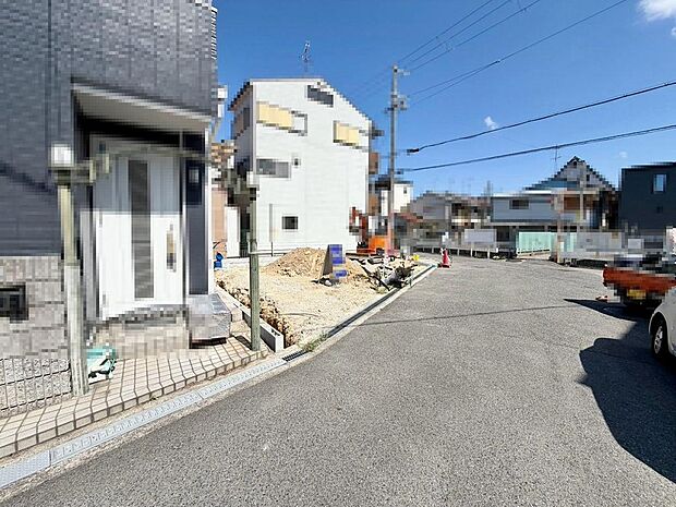 和泉チャイルド幼稚園まで徒歩8分!小さなお子様のいるご家庭も安心ですね♪