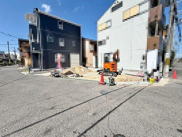 【南東・北東向きの角地】日当り・通風良好♪たっぷりの陽光に包まれる明るい住まいに気持も明るくなりますね!