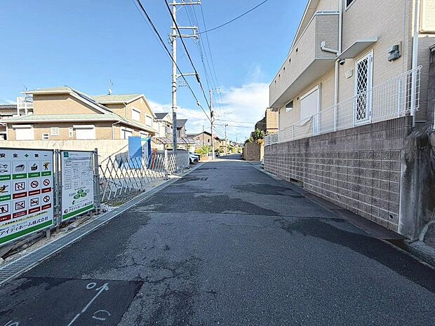 断熱等級6、耐震等級3、長期優良住宅等取得!満足度の高い安心の新築住宅です。