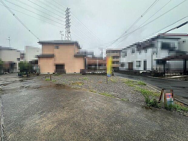 地勢はプランの自由度が高まり、建築後の生活もしやすい平坦地♪