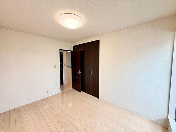 全居室６帖以上☆どのお部屋でものびのびお過ごしいただけますよ！