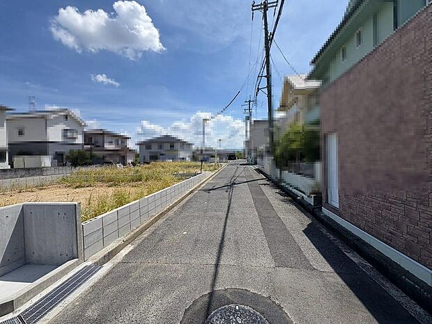【閑静な住宅地でのびのび子育て】閑静な住宅地で子育て家族にピッタリ。毎日のお散歩も快適な緑に恵まれたエリアです。