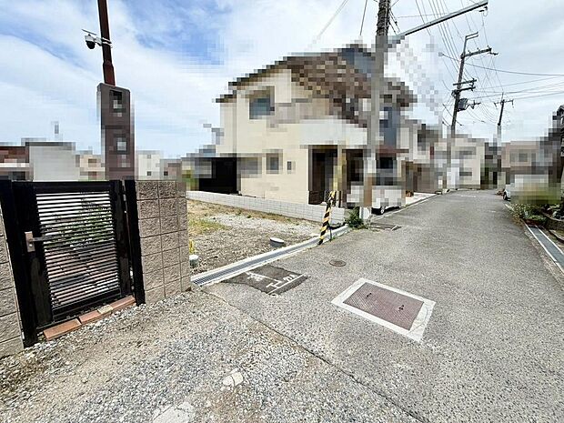 前面道路約４．７ｍ！広々運転の苦手な方も安心ですね！