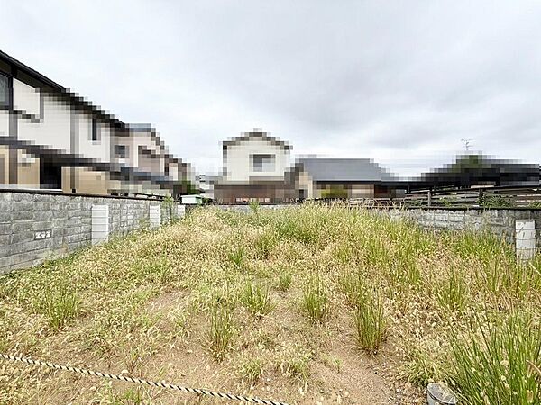 【個性あふれる住まいを実現できる「建築条件無の売土地」です】