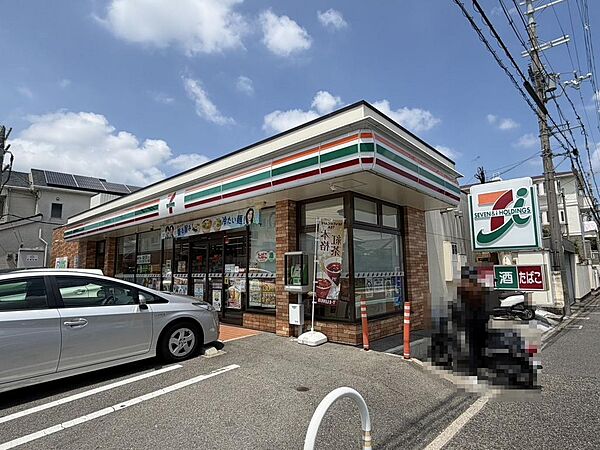 セブンイレブン堺若松台３丁店まで徒歩１２分