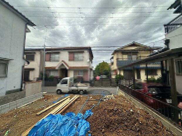 約2.5帖のストレージルームをはじめ、随所に豊富な収納スペースを確保。居住空間に一層の開放感をもたらします♪