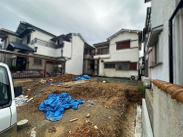 24時間換気システム!窓を開けなくても外気の空気を室内に入れ、室内の空気を外に排出してくれるのでいつでも快適な室内です♪