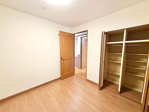 【周辺施設もご紹介可能】お住まいになった際のイメージをお持ちいただくため、周辺施設へのご案内も致します♪お気軽にお申し付けください！