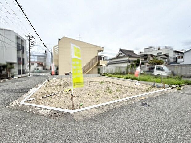 並列に駐車２台可能♪車の出し入れもスムーズに出来ますね♪