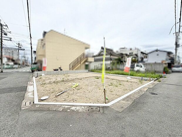 前面道路：北西側　約６ｍ/北東側　約５．９７ｍ！運転が苦手な方も安心ですね！