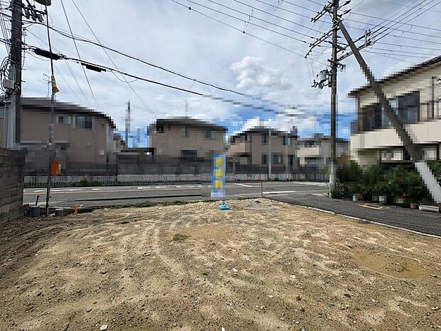 【浴室乾燥機付】一坪以上の浴室でのびのび一日の疲れを癒して下さいね！浴室に窓が付いているので、換気ができて湿気やカビ防止になりますよ！