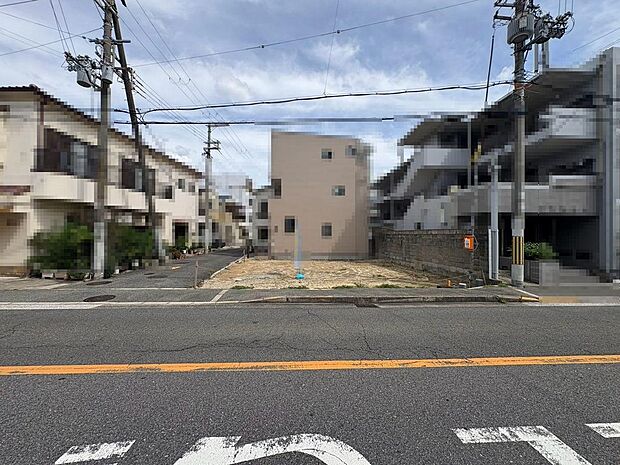 駐車スペース１台分ございますよ！愛車の置き場所に困らないですね♪