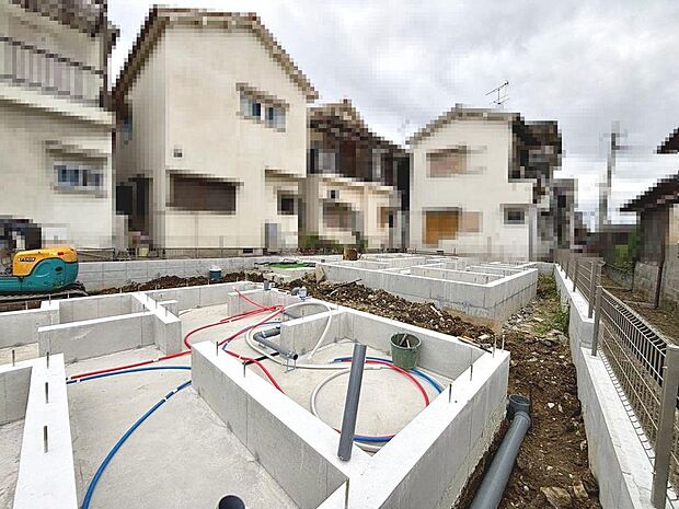 現地見学当日から承っております♪現地周辺の環境や、駅までの道のりなど周辺環境も合わせてご確認いただき、ぜひご検討ください！