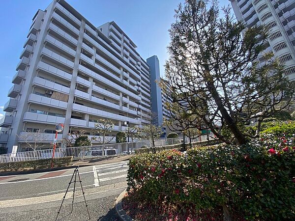 大阪狭山市立西小学校まで徒歩１０分！お子様の登下校も安心ですね！