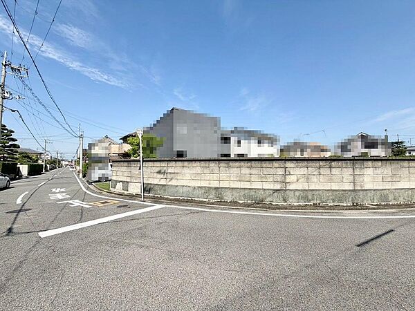 登美丘北公園：気軽な近さでお散歩コースやジョギングコースにもいいですね♪気分もリフレッシュされますよ♪