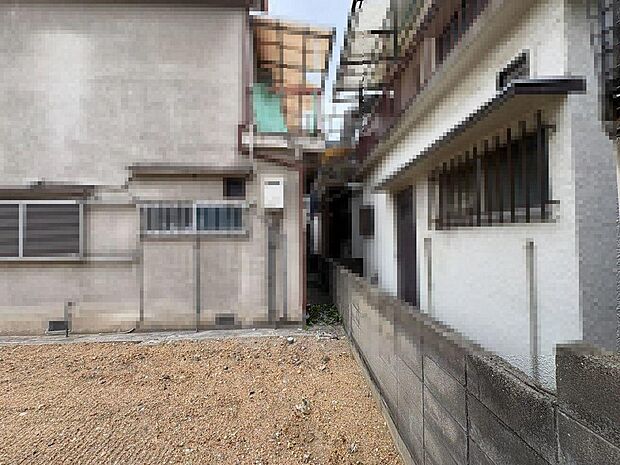 2面採光のお部屋ございます!風通しも良く、大変居心地の良い空間となっております♪爽やかな風を感じて起きる朝は、快適生活の始まりに!