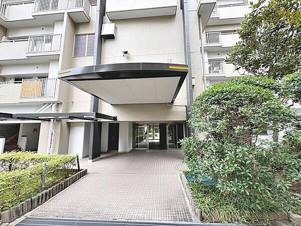 住の江幼稚園まで徒歩４分♪小さなお子様のいるご家庭も安心ですね！