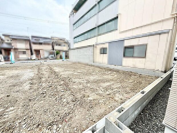 ウォークインクローゼットあります！収納場所に困らず綺麗な室内を保てそうですね！