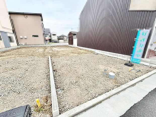 【全棟ＬＤＫ約２０帖以上】プライバシーを守る２階リビングです♪居心地良く、ご家族皆がゆったり寛げる憩いの空間となりそうです♪
