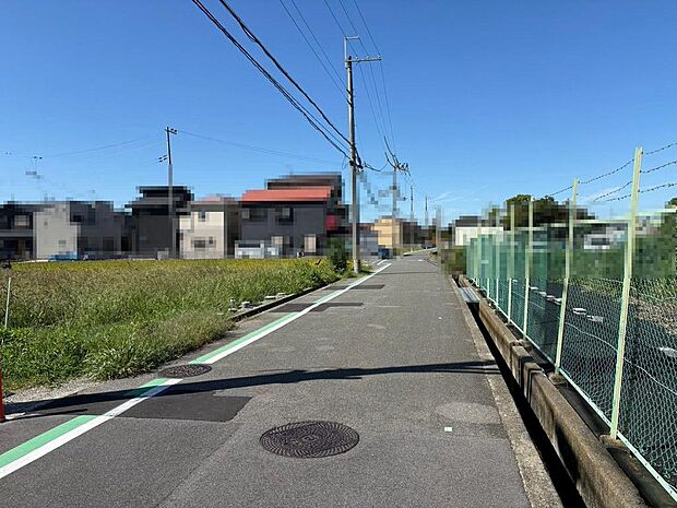 【閑静な住宅地でのびのび子育て】閑静な住宅地で子育て家族にピッタリ。毎日のお散歩も快適な緑に恵まれたエリアです。