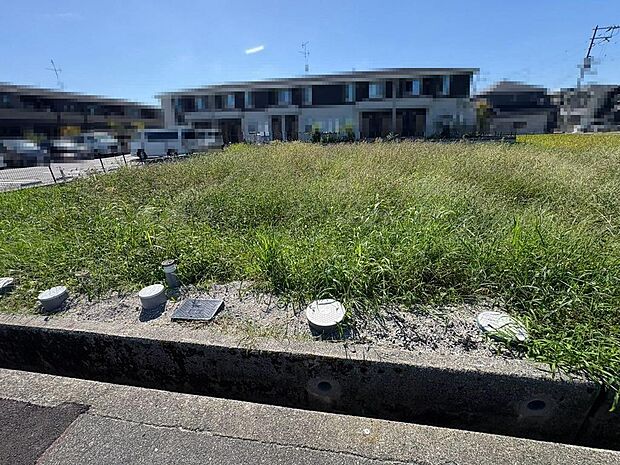 一坪以上の浴室でのびのび一日の疲れを癒して下さいね！浴室に窓が付いているので、換気ができて湿気やカビ防止になりますよ♪
