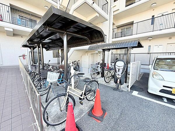 北三国丘こども園まで徒歩６分♪小さなお子様のいるご家庭も安心ですね！
