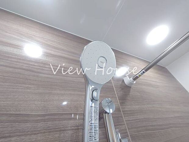 手元のスイッチで水の出し止めができるので節水効果が高まります♪