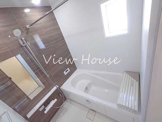 柔らかく落ち着いた雰囲気の浴室