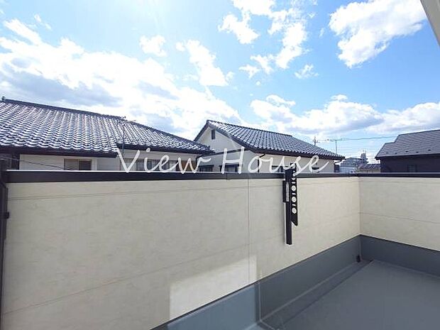 日当たりの良いバルコニー