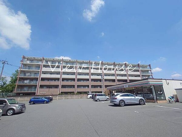 apartment 群馬県高崎市並榎町
地図を見る