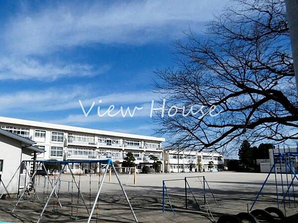 高崎市立里見小学校 397m