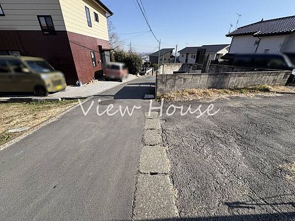 【接道】南側　３ｍ　公道