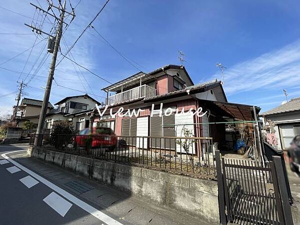 南側道路に面した陽当たりの良い立地♪