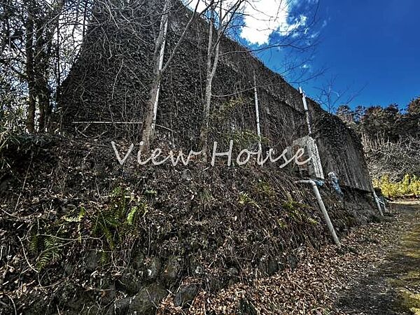 ＼資材置き場としておすすめ！／●古家付き土地●現況でのお渡しです●再建築不可●のどかで自然豊かな環境