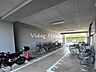 その他：屋根付きの駐輪スペースを確保。大切な自転車を雨風から守ります！整理された駐輪場は、出し入れがしやすい平置きタイプで毎日快適。