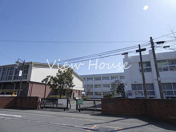 高崎市立倉賀野中学校 1379m
