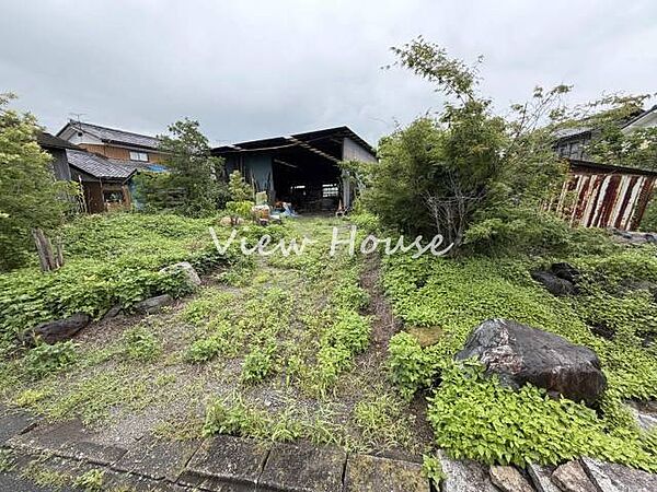 ●小学校が徒歩約11分で通学も安心♪