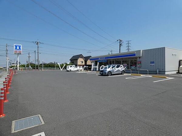 ローソン吉井馬庭店 942m