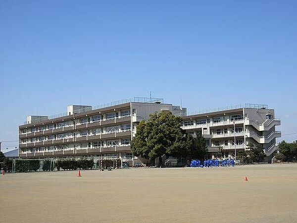 太田市立東中学校 2262m