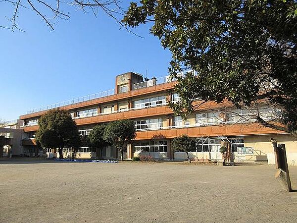 太田市立南小学校 1469m