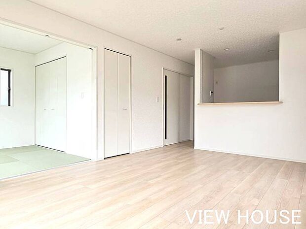 ■LDKはストレートタイプの16帖!和室が隣接しているので広々感じられます♪