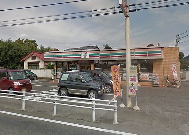 セブンイレブン桐生相生店 268m