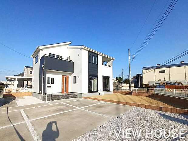 ■広いお庭があるのでガーデニングなど楽しむことができます♪夏はプール遊びもできますね♪