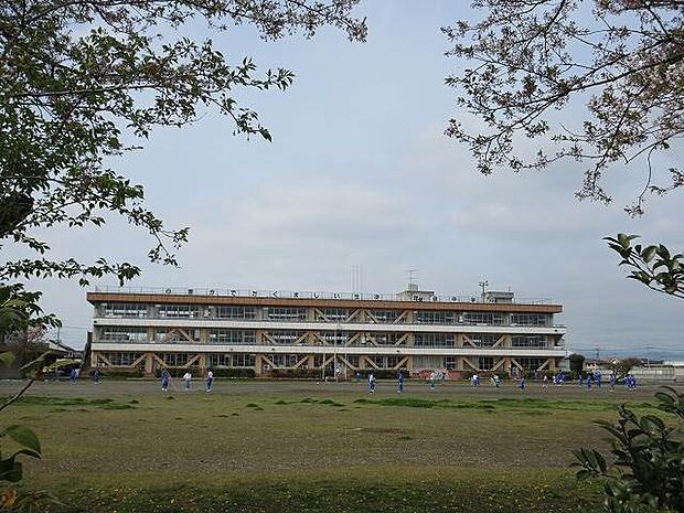 太田市立尾島中学校 1388m