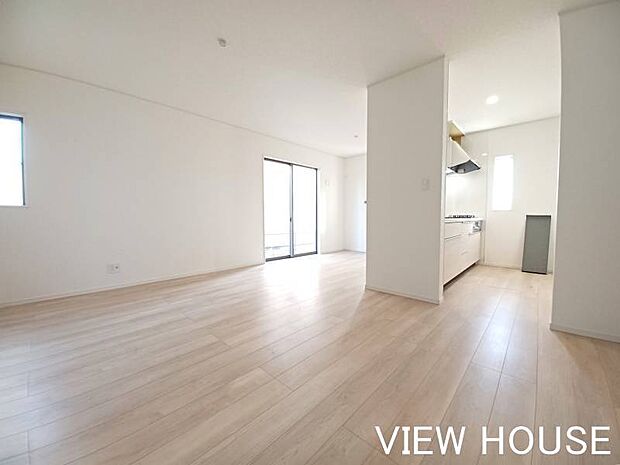 ■2面採光で明るく風通しも◎