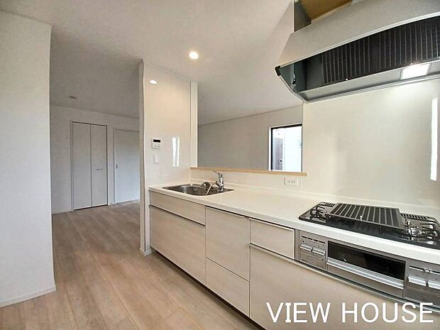 ■料理をしながらLDKや和室にいるお子様を見守ることができます♪