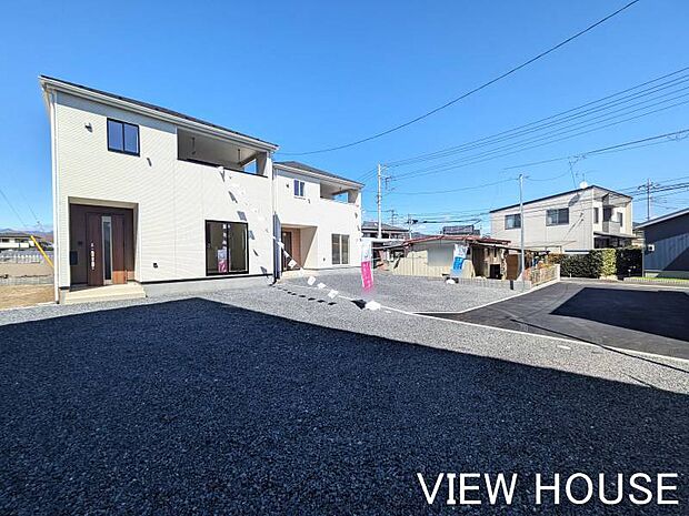 ■青空に映えるスタイリッシュな白い外観が目を引きます!